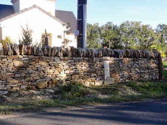 Création d'un mur de clôture sur la commune de Cuzance (46)